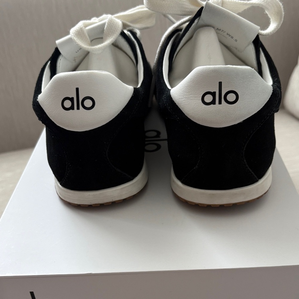 ALO Yoga Black and White Sneakers - Picture 4 of 6